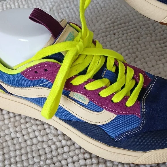 Vans Ultra Range Shoes - Picture 5 of 16